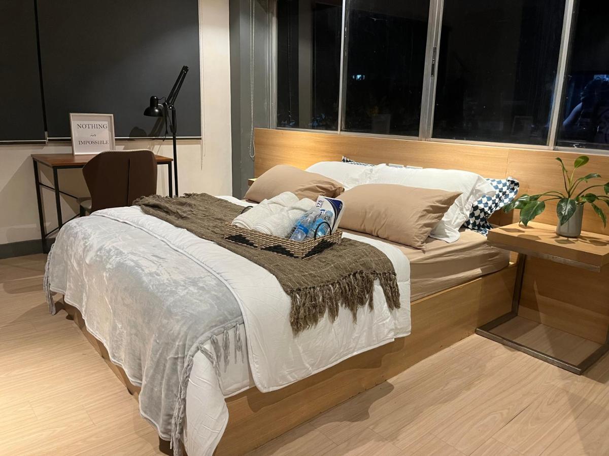 The Upperroom @ Real Suites Баколод Екстериор снимка