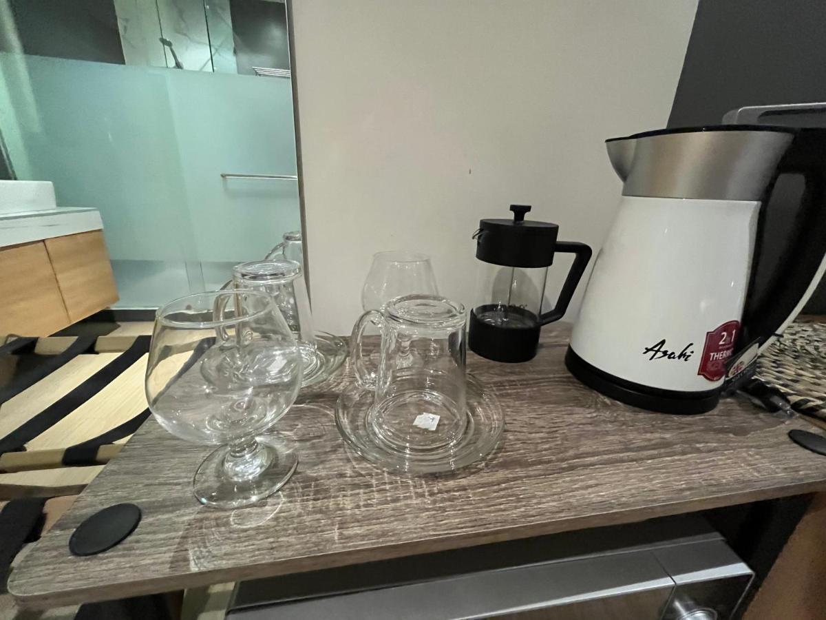 The Upperroom @ Real Suites Баколод Екстериор снимка